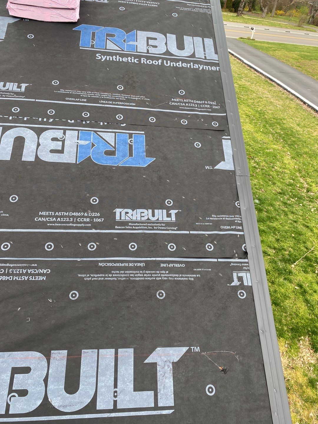 Residential Roofing Installation using Owens Corning Oakridge Roofing System by Undersun Roofing 