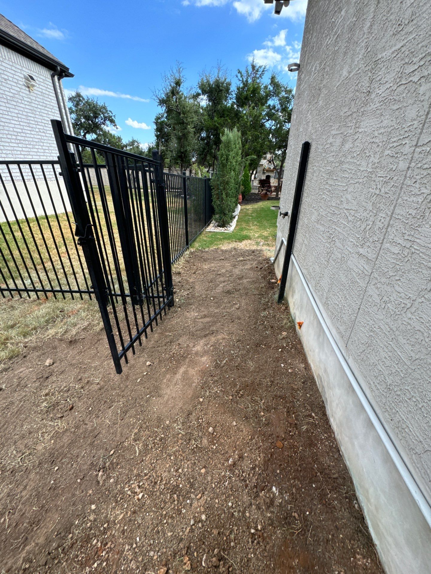 Royal Oak Estates - San Antonio,TX by Hole In One Lawns, LLC