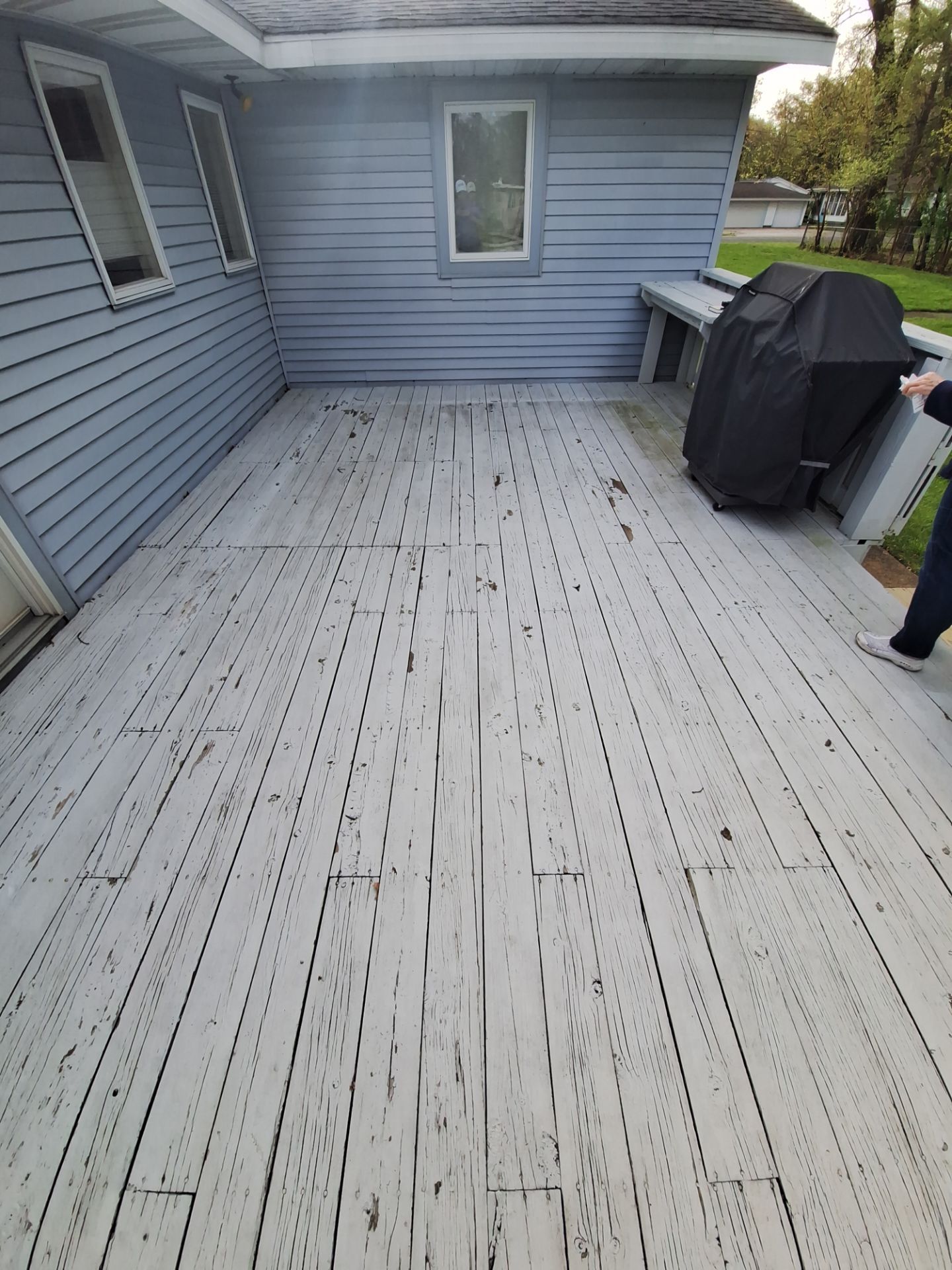 Deck and Shed Re-paint by Gordon Painting