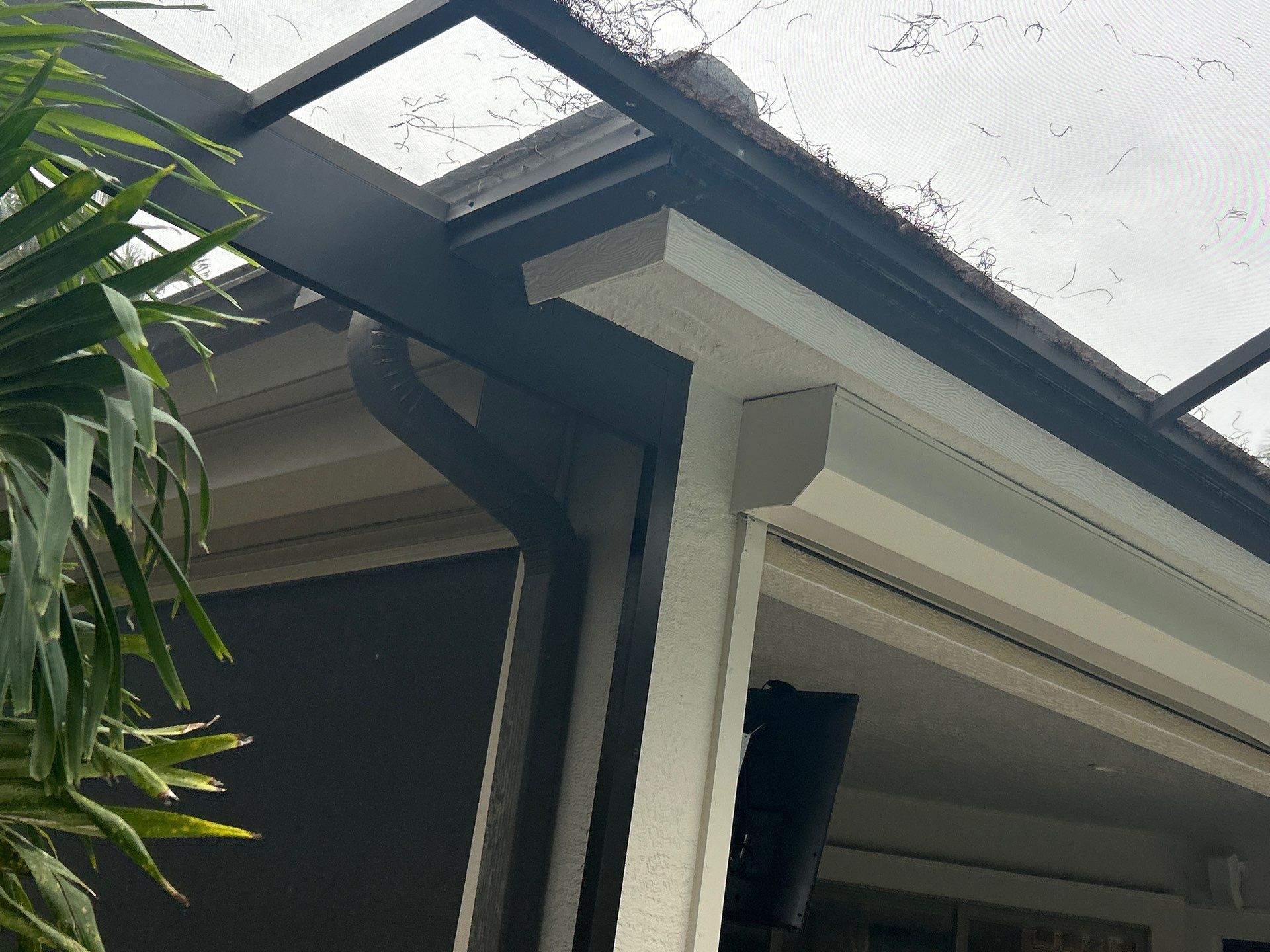 7-Inch Seamless Gutters for Luxury Homes in Naples FL by Gutter Professors