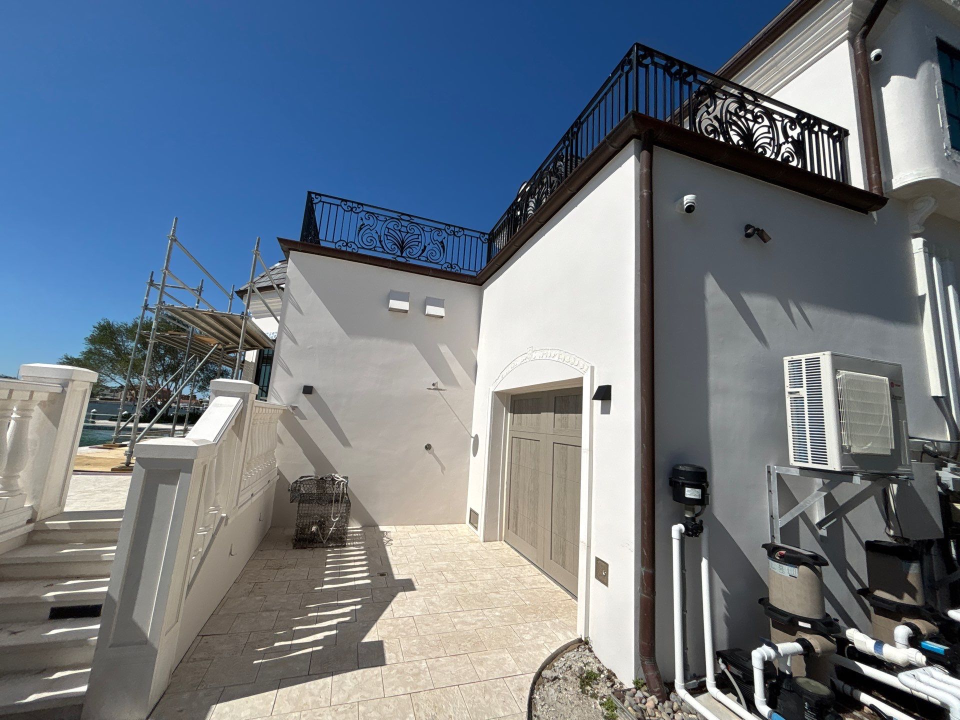 Gutter Installation using Half Round Seamless Gutters in Tampa FL by Gutter Professors