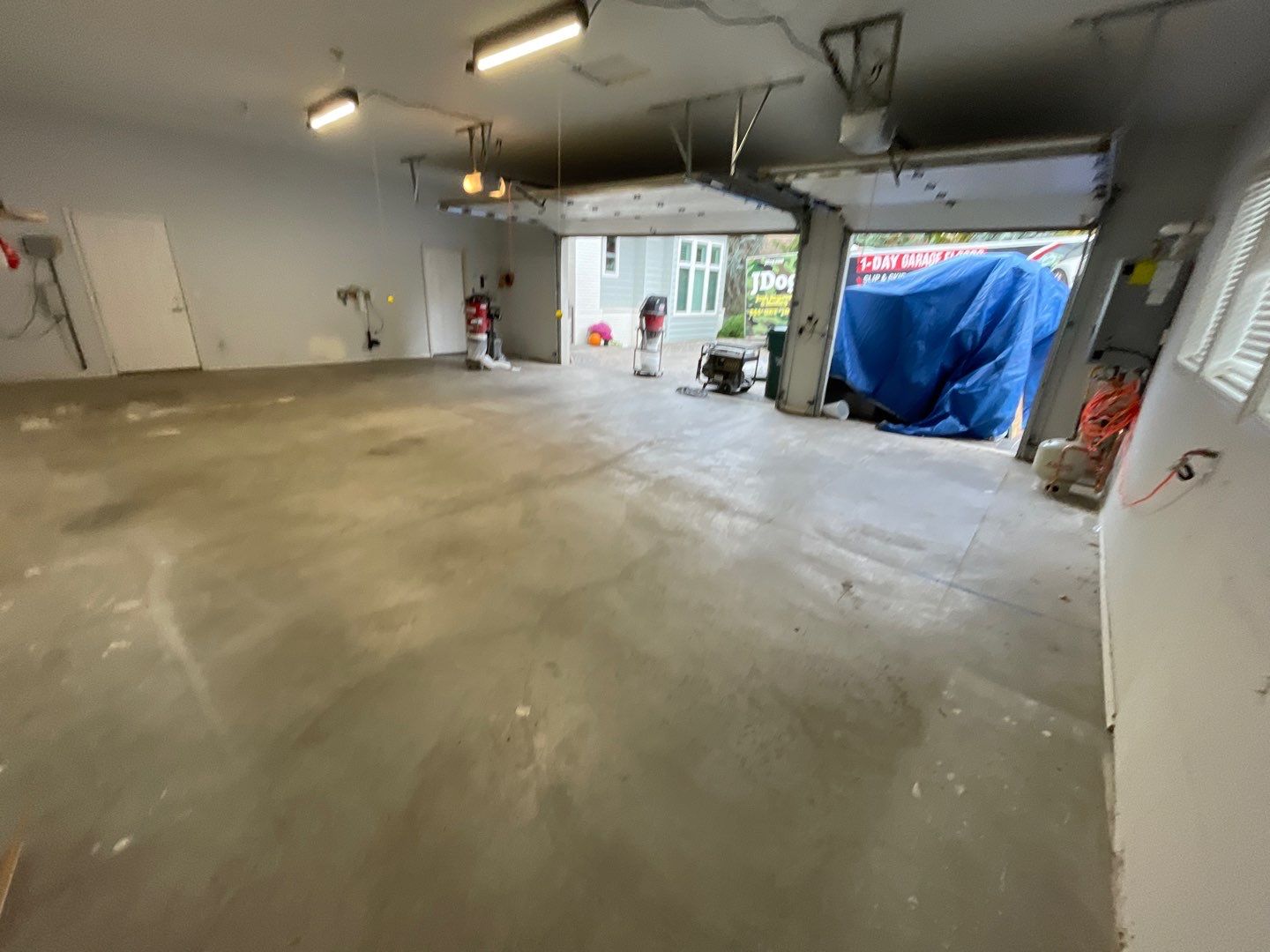 Garage Transformation using Canfield Hybrid & Grey Croc Cabinets by Croc Coatings, LLC