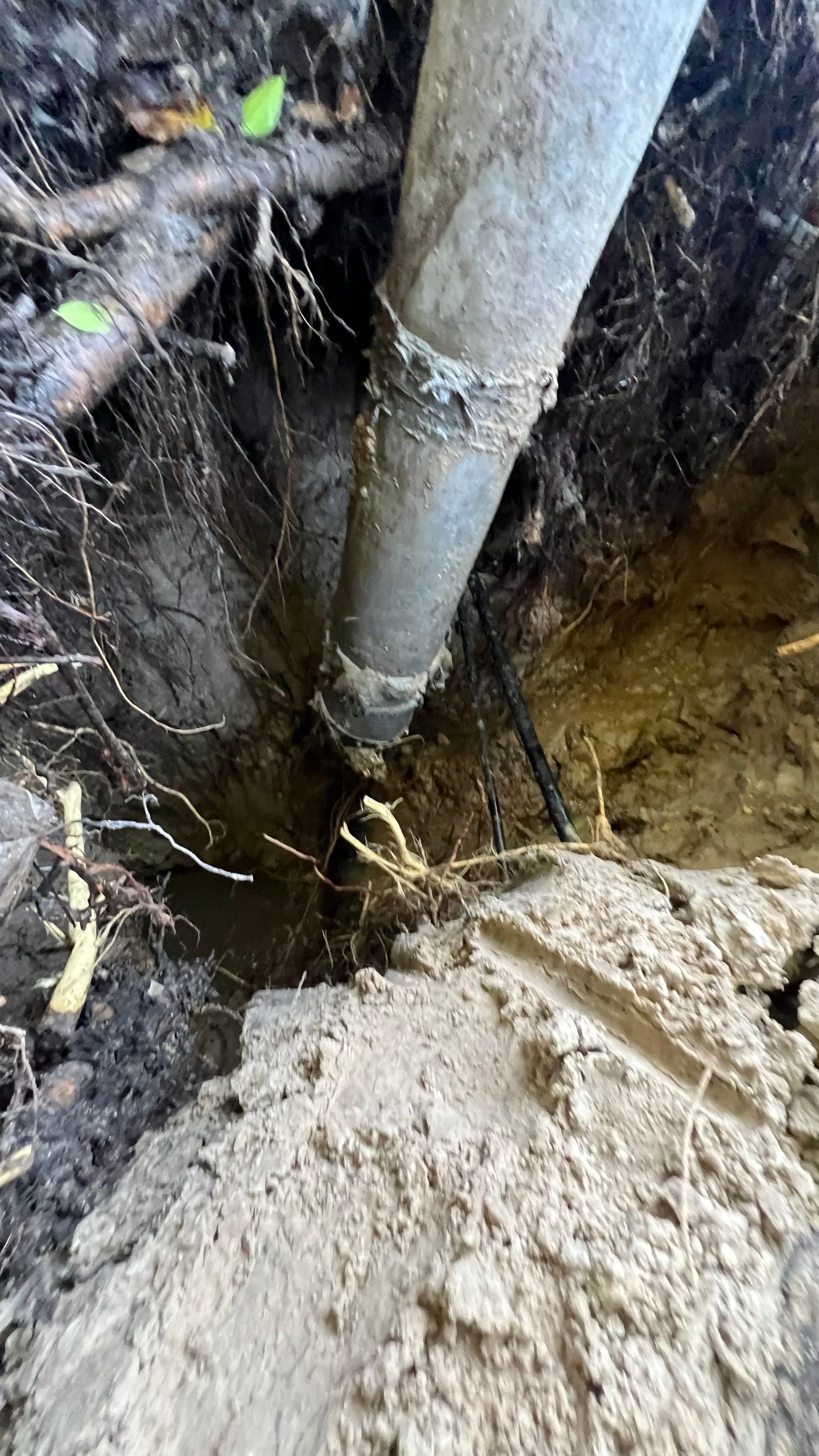 Hydro Excavating a Water Main for Repair by APS Power & Water