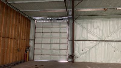 Spray foam insulation on inside of metal industrial building