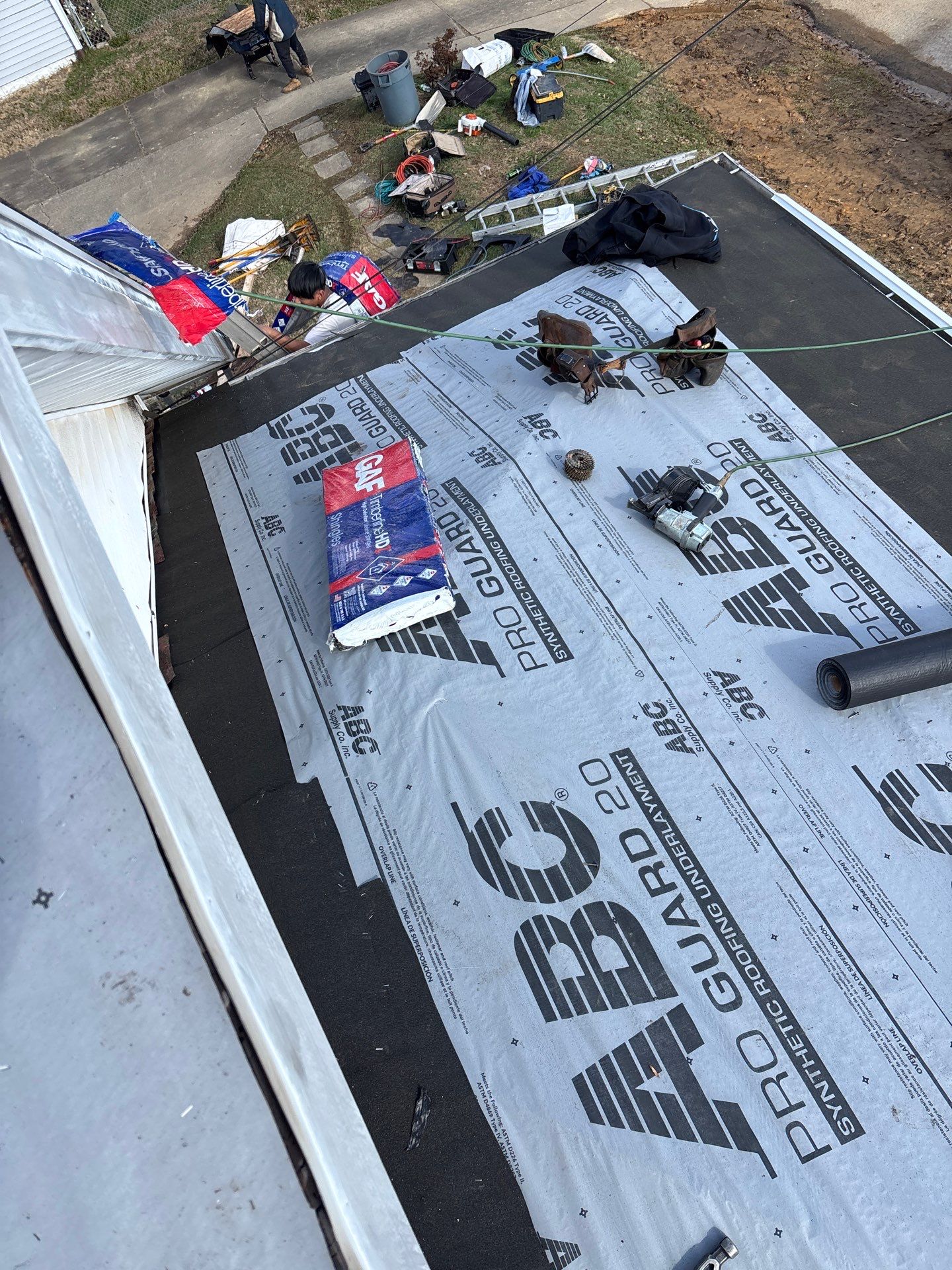 Residential Roofing Installation using GAF Timberline HDZ Charcoal by Rainstoppers Roofing