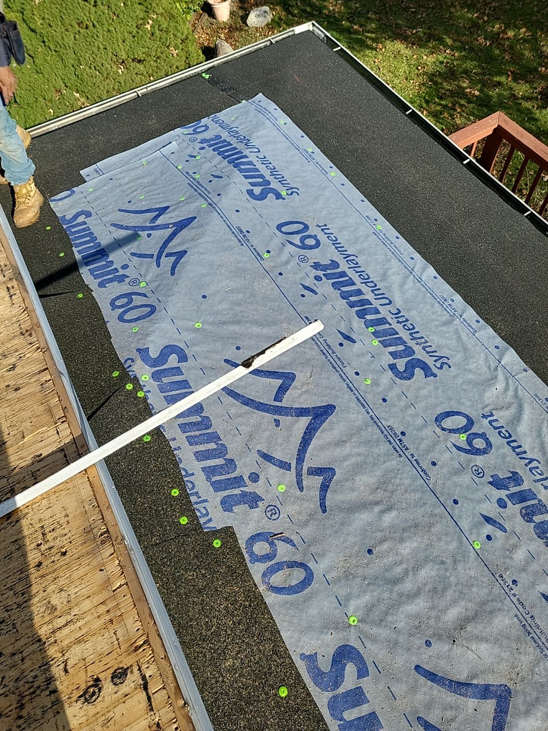ATLAS PINNACLE COLOR: BLACK SHADOW DRIP EDGE: BLACK by Eagle Eye Roofing