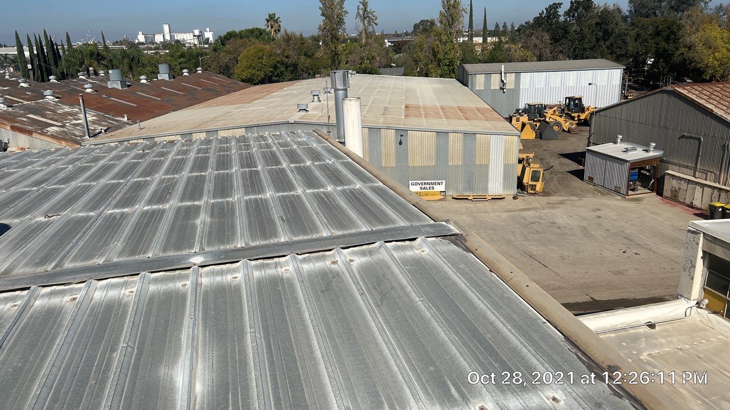 MR Roofing system using Conklin BenchPly system with PUMA top coat by Straight Edge Roofing Inc