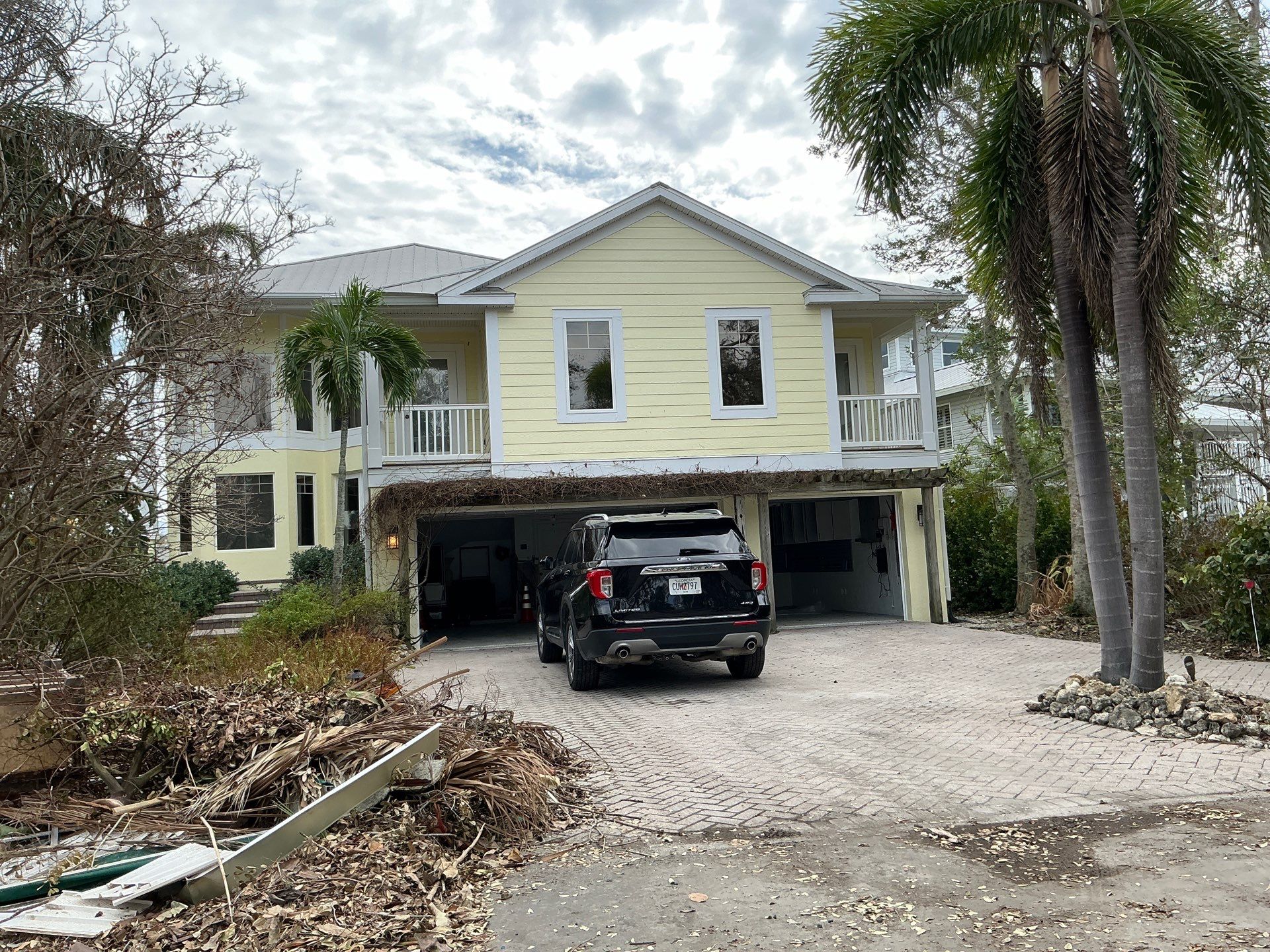 Gutter Inspection Before Installation in Siesta Key FL by Gutter Professors