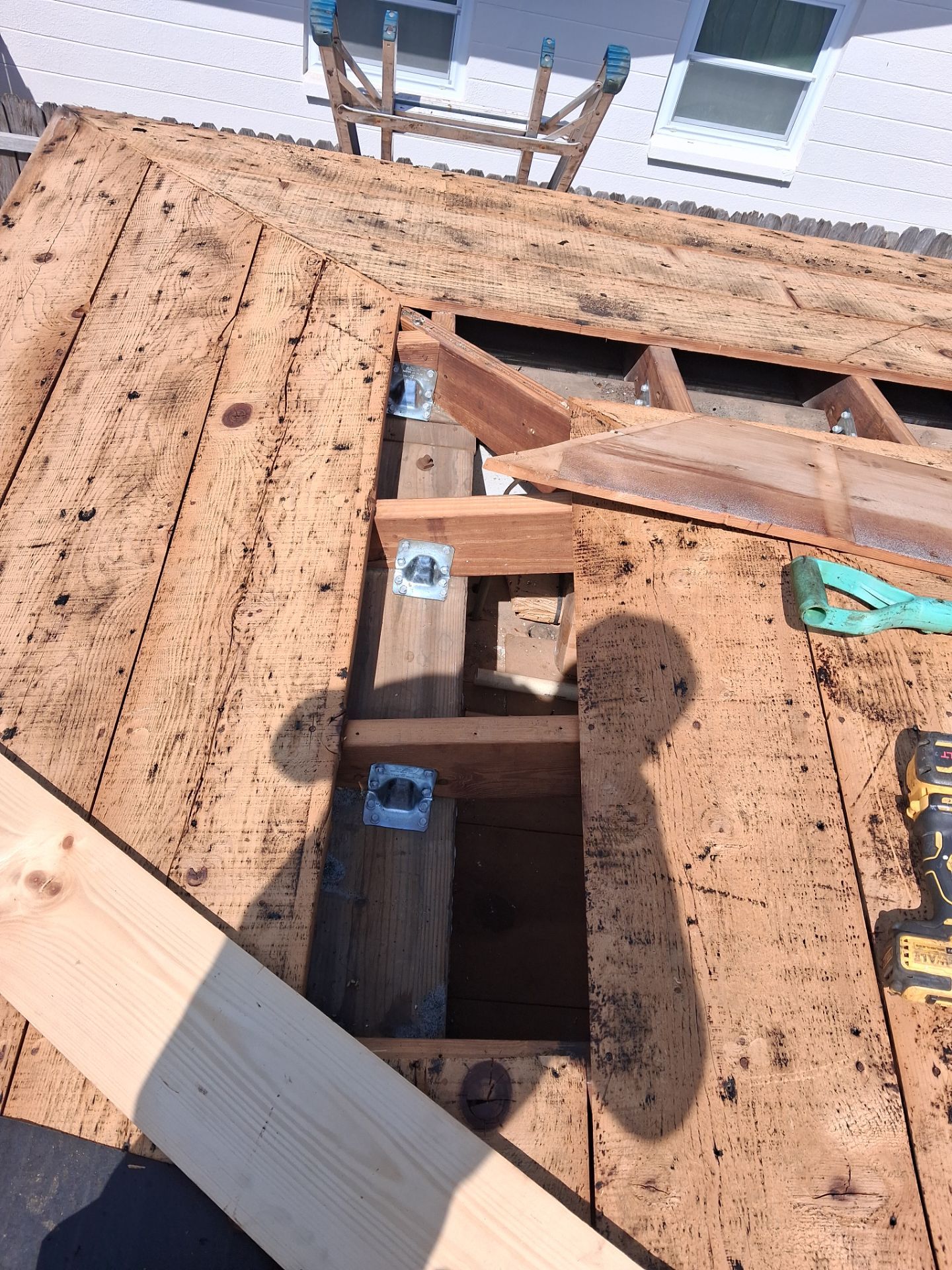 Project in St. Petersburg 33710 by Mitchell Roofing Company LLC 