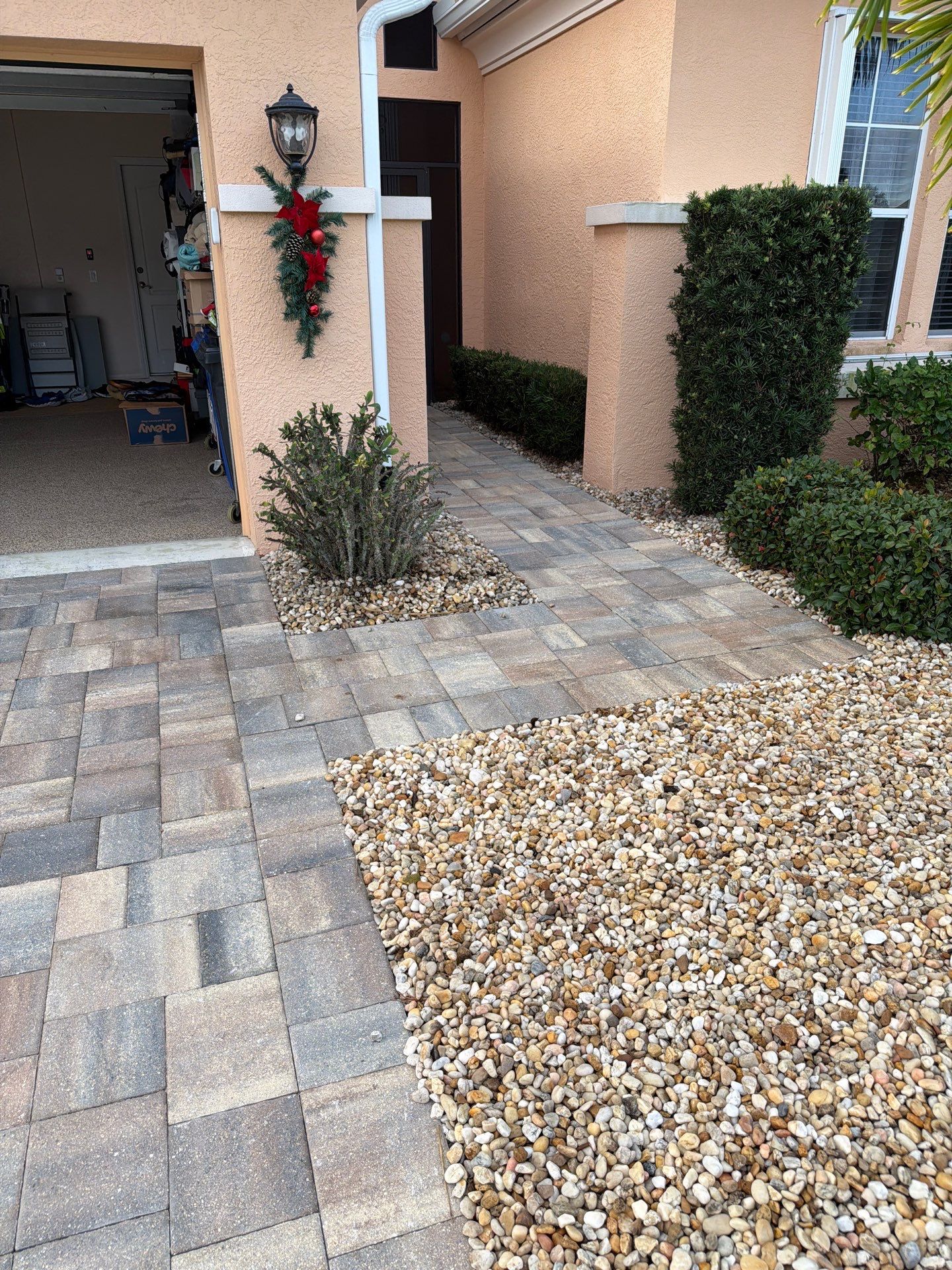 Driveway Sealing in Sun City Center by Supreme Paver Experts