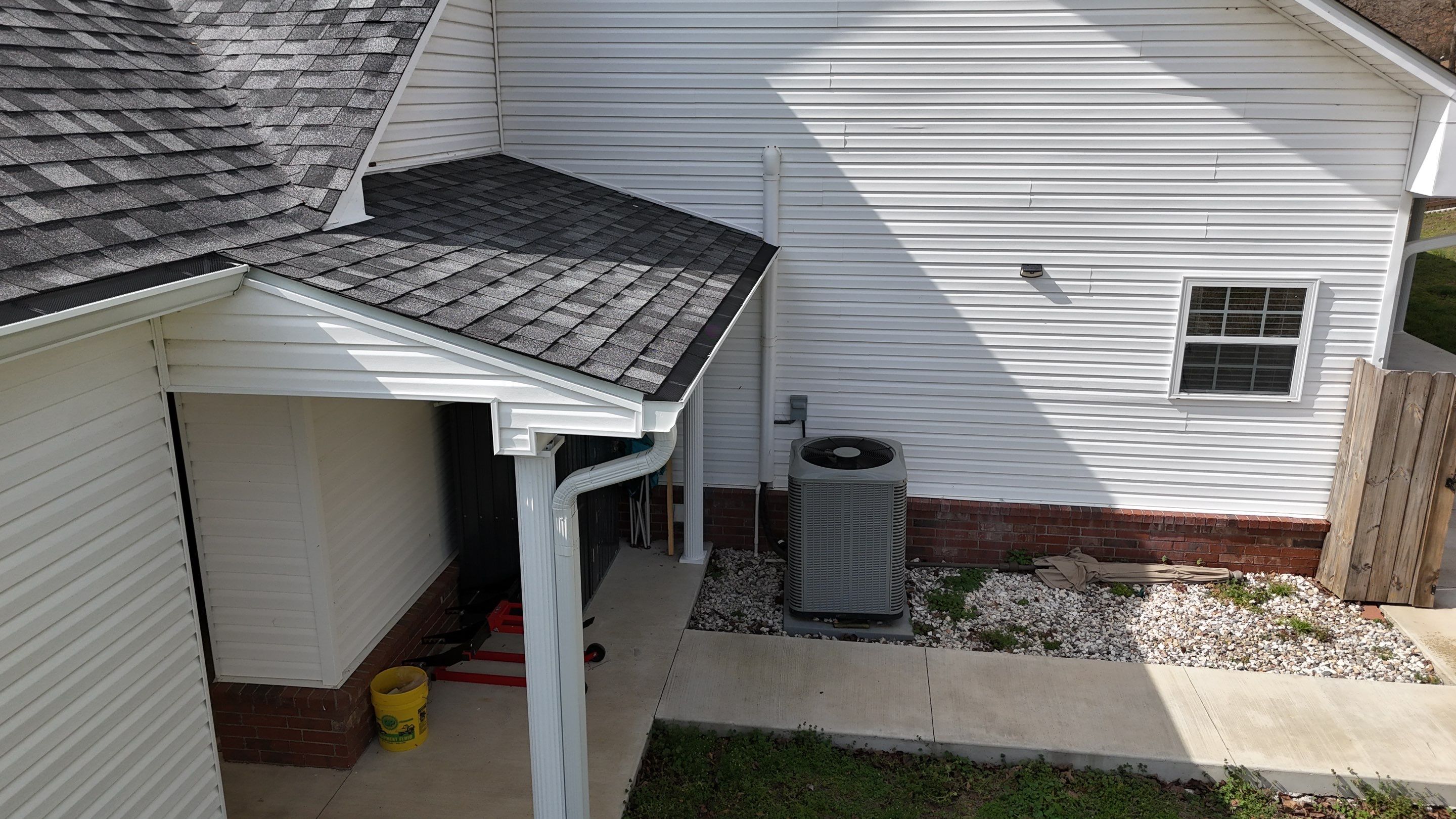Residential Gutter Replacement - Umpire, AR by Hostetler Roofing