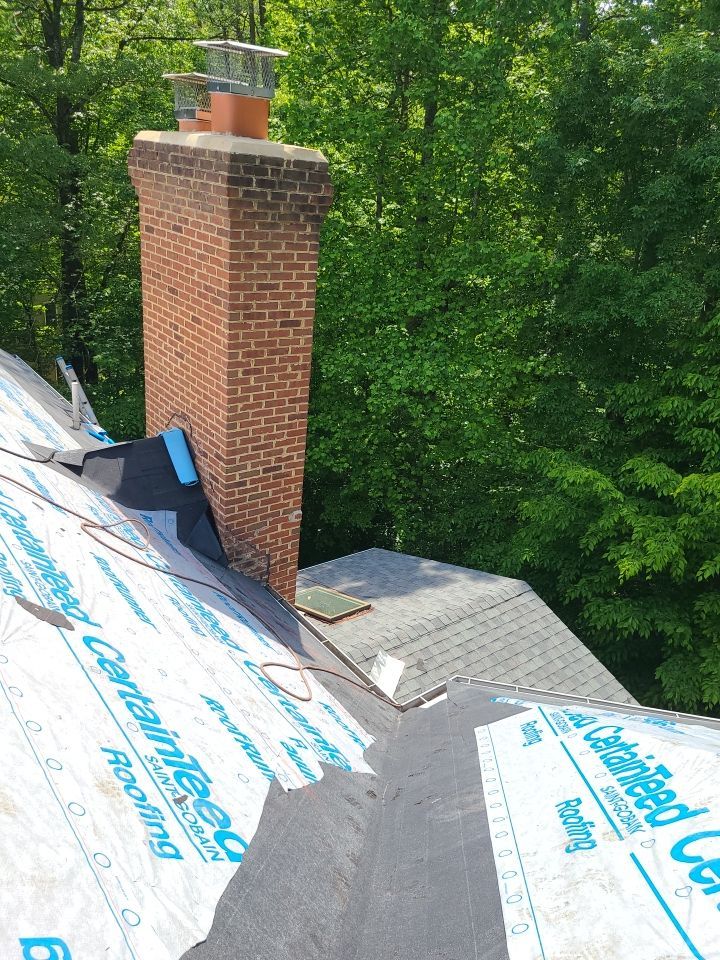 Clifton - CertainTeed Landmark Charcoal Black by RM Banning, Inc.