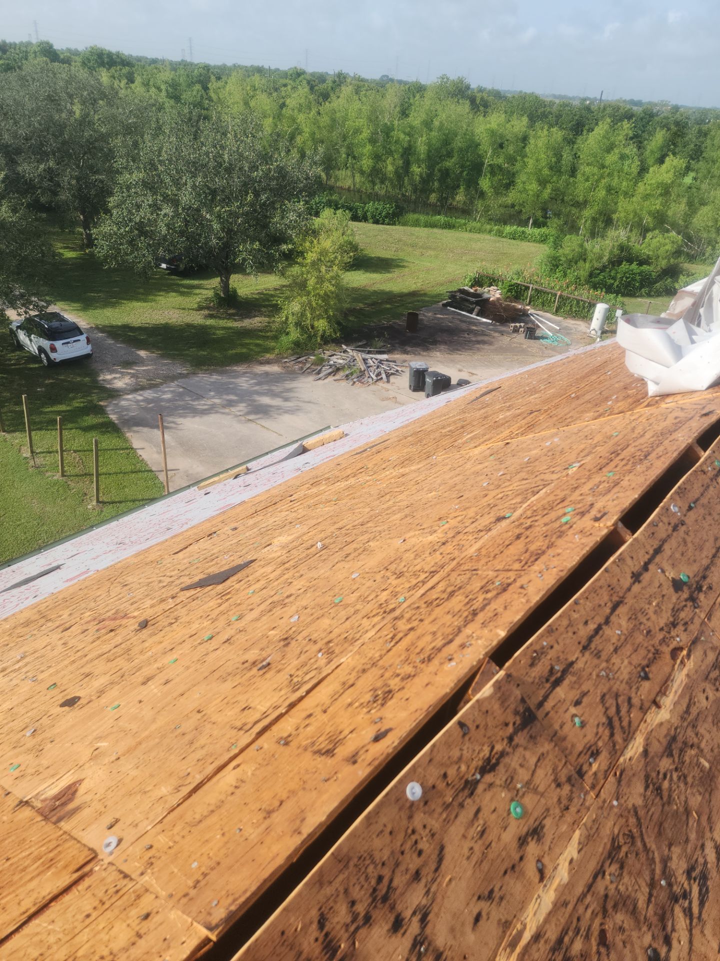 Residential Roofing Installation using Owen's Corning Duration (Lifetime) Shingles by Roof Repair Company