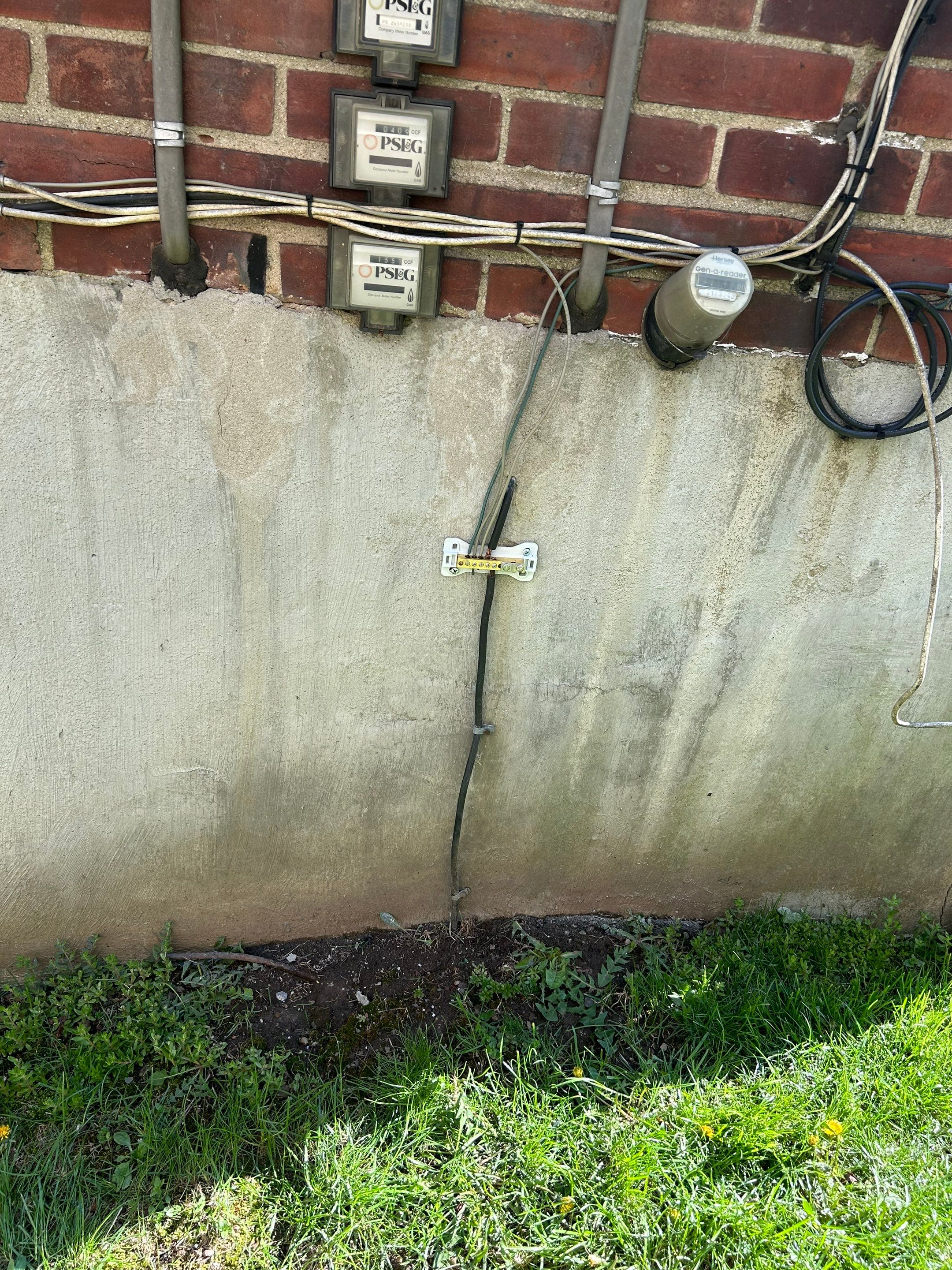 Install Interconnecting Bond  by Staybright Electric