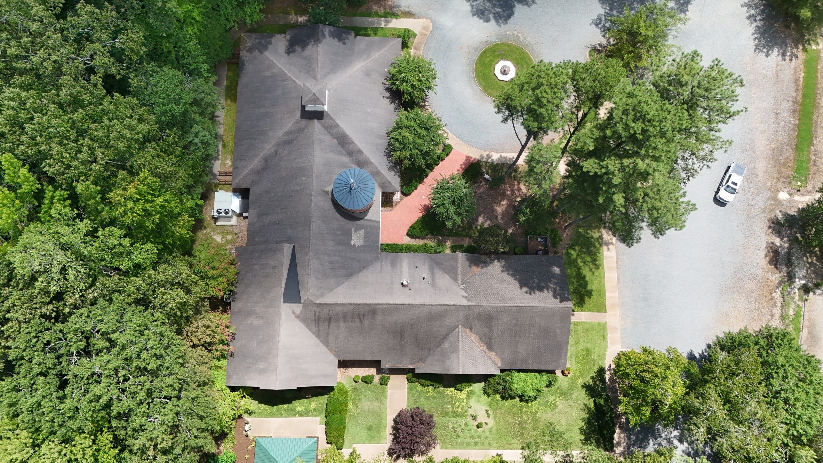 Comprehensive Asphalt Shingle Roof Replacement in Mathews, Virginia by Cade Construction