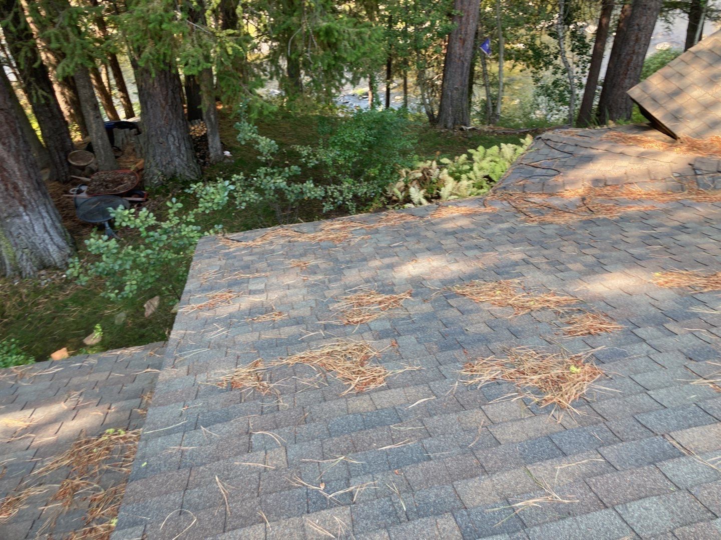 Two story new build gets a CertainTeed Landmark roof in Shenandoah  by ID Roofing LLC