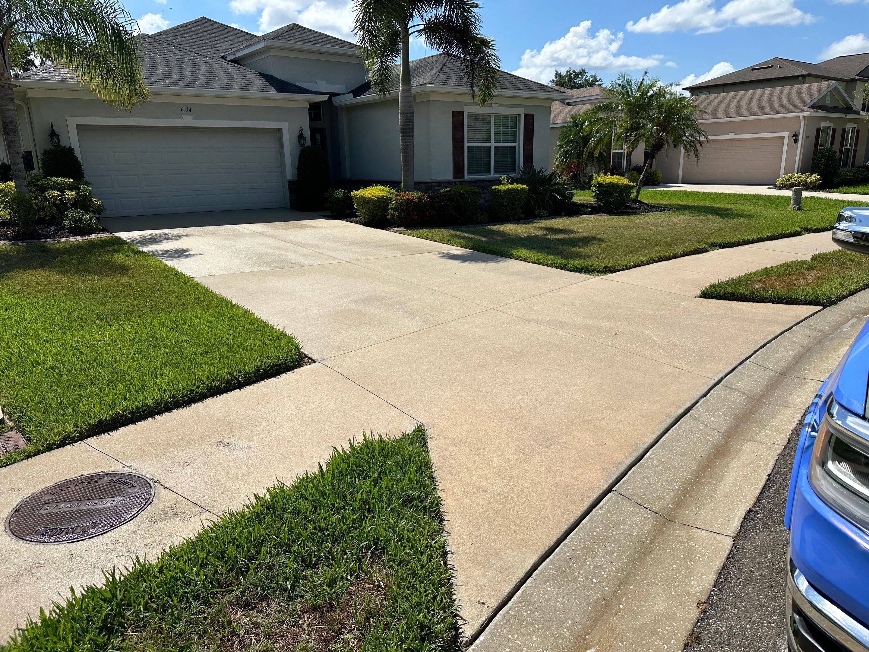 🚗 Concrete Driveway & Sidewalk Cleaning – Old Mill Preserve, Palmetto, FL by Sunshine AquaWash