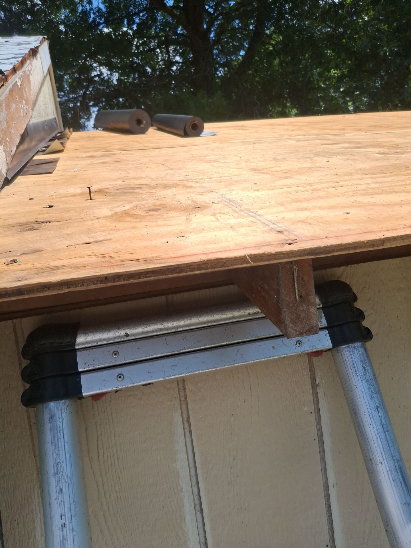 Residential Roofing Installation using GAF Timberline HDZ Weatherer Wood by Rainstoppers Roofing