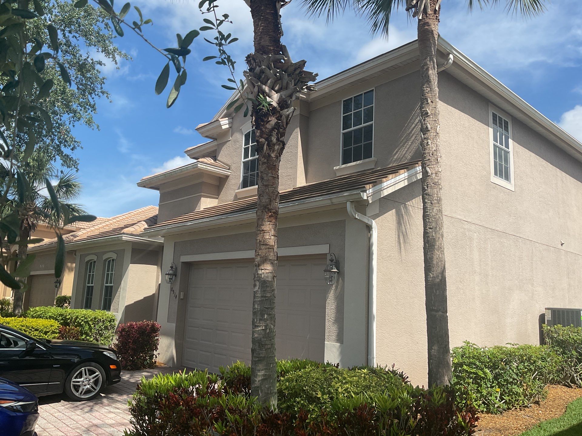 6-Inch Seamless Gutters in Fort Myers FL by Gutter Professor by Gutter Professors