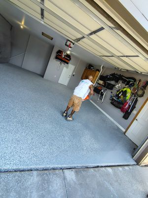 Grey Flecked Epoxy Garage Floor Installation in Sioux Falls