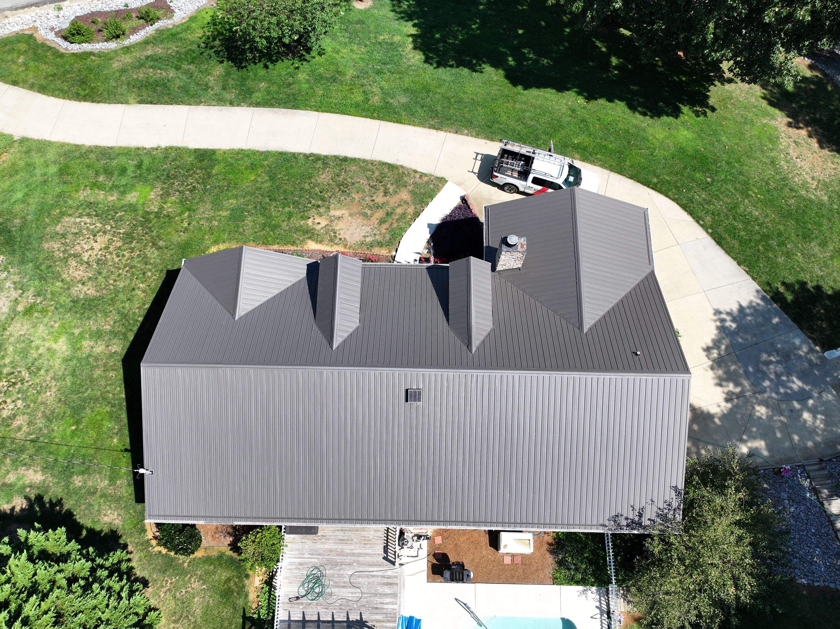 Jara Residence by Omnia Roofing