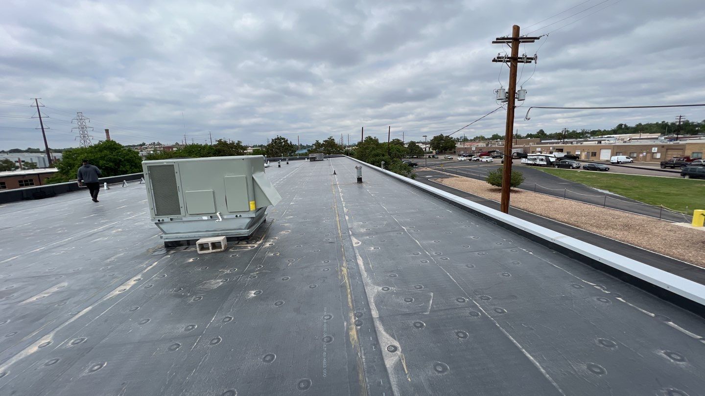 Commercial Roofing Installation using MuleHide EPDM .60 - BLACK by A to Z Roofing