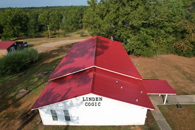Commercial Metal Installation using Reed's Metals: 29 GA. Colored Commercial Panel