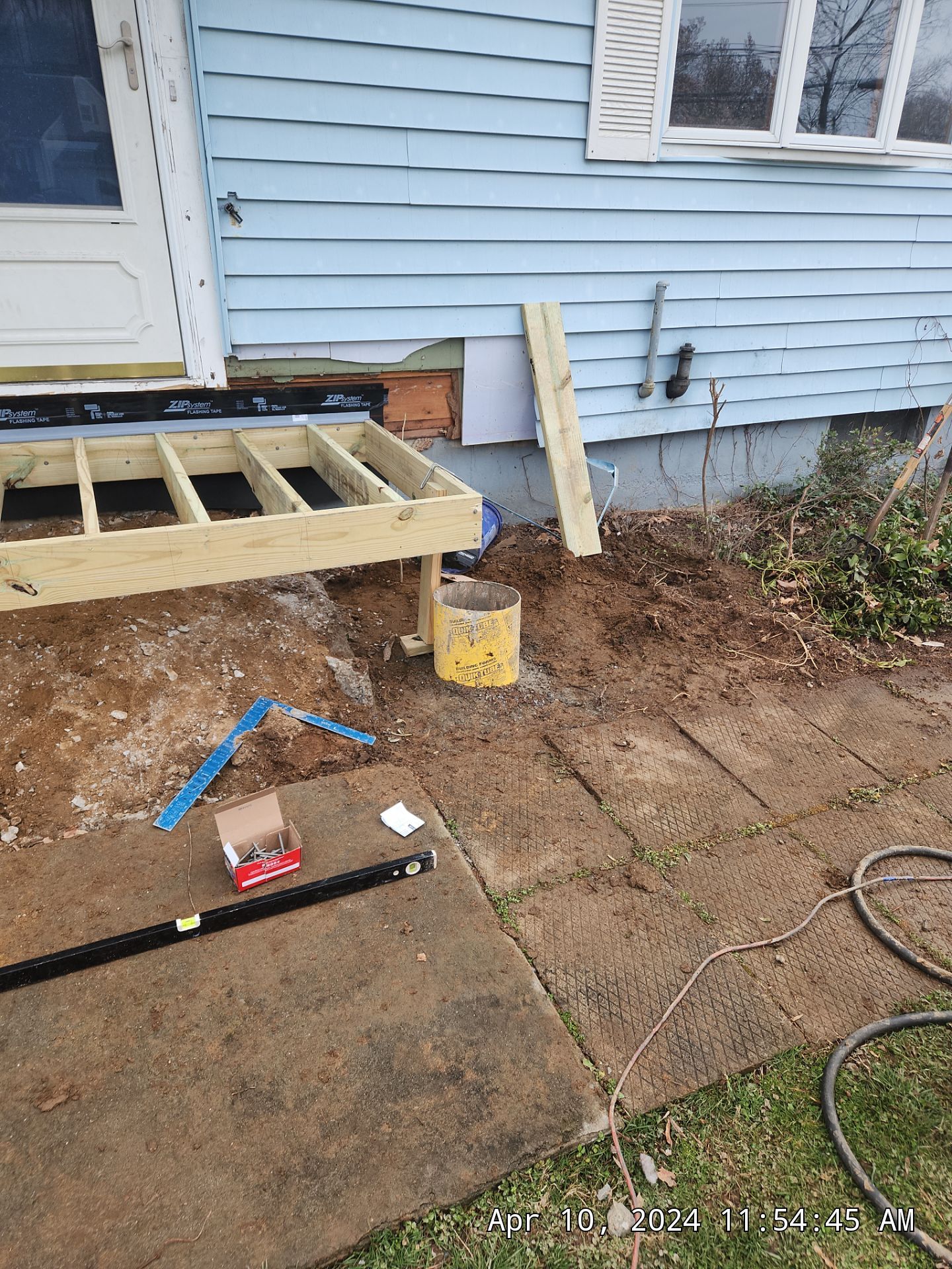 Siding Installation using Royal Building Products Carbon by A Plus Exterior