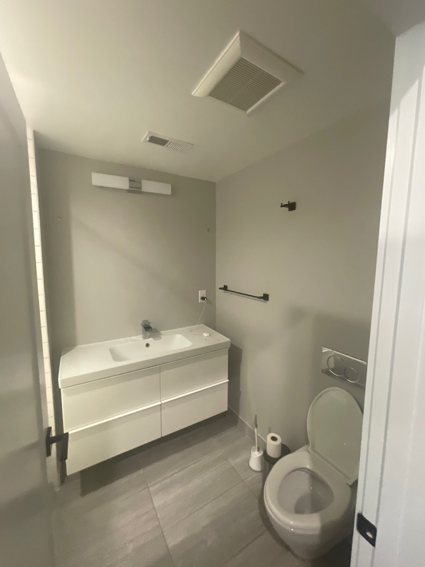 Interior Refresh – Northern Liberties / Olde Kensington, Philadelphia by Groovy Hues