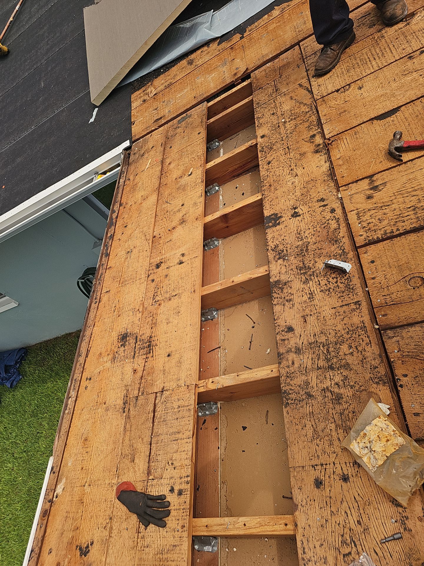 Project in Clearwater 33756 by Mitchell Roofing Company LLC 