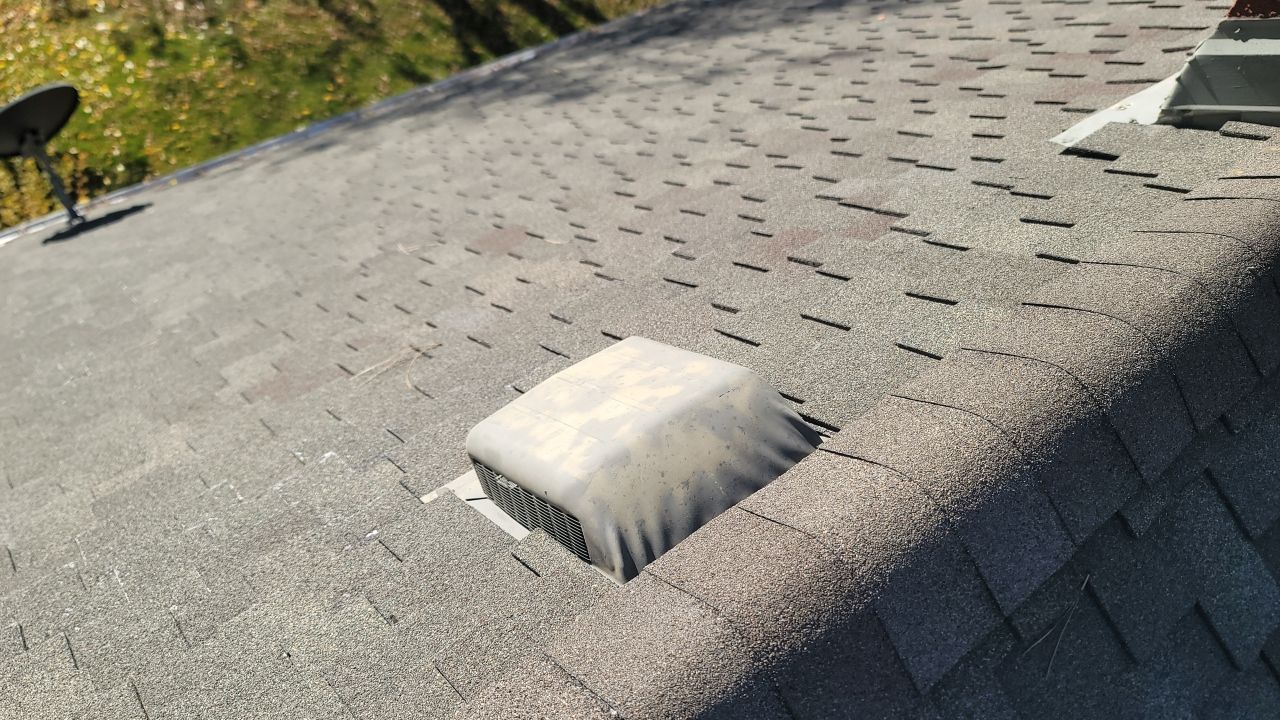 Parker McKean House  by Jireh 7 Roofing 