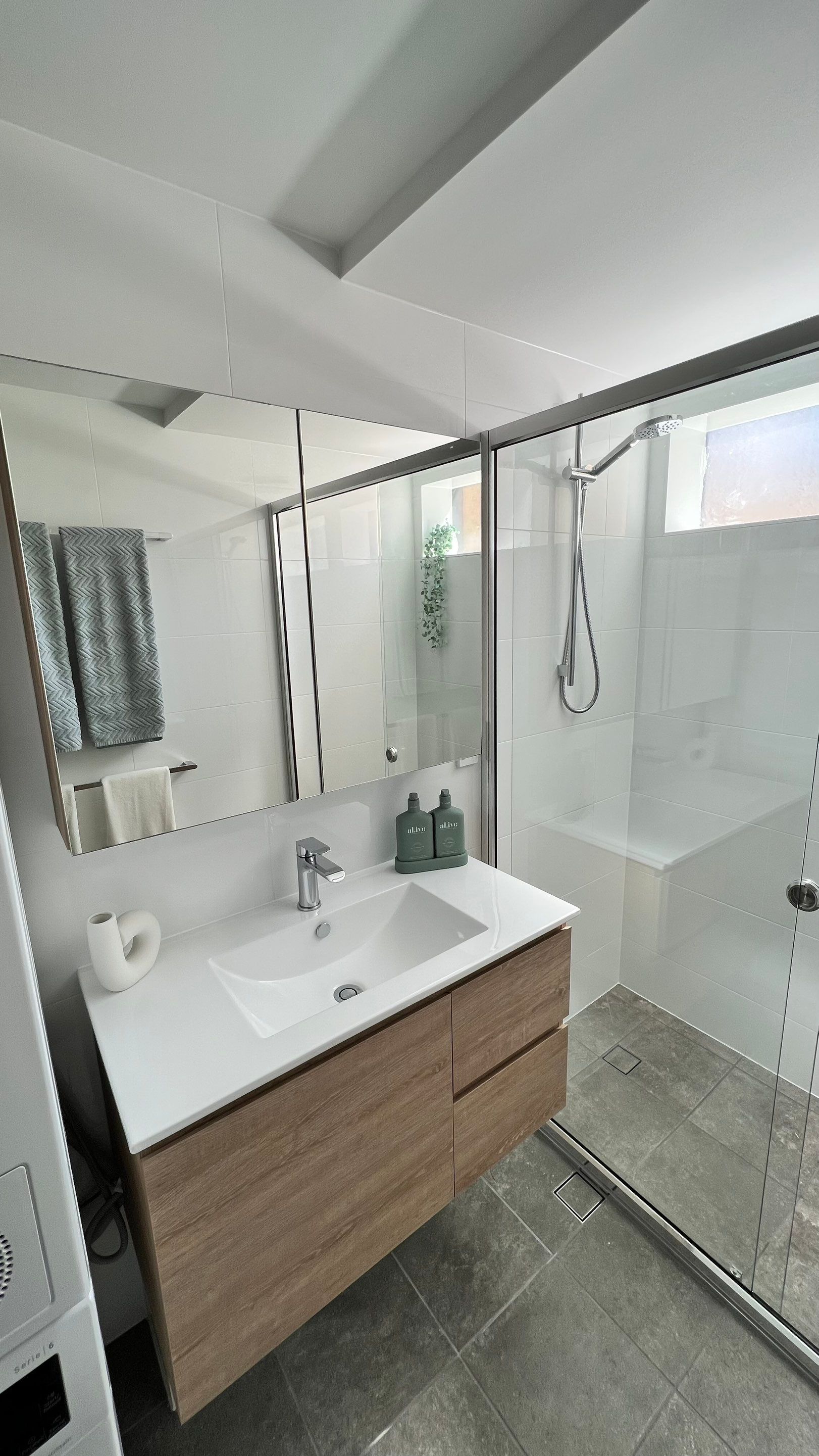 Bathroom/Laundry Renovation by Re-seal Bathrooms