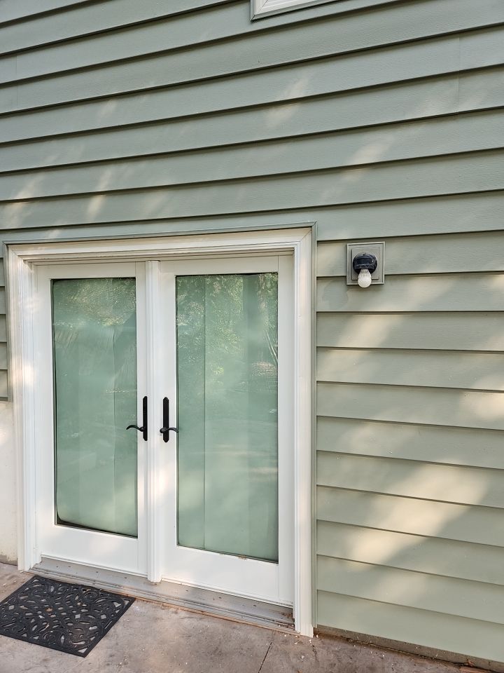 Siding Installation using Crane board D7 by EEC  Windows, Siding & Roofing 