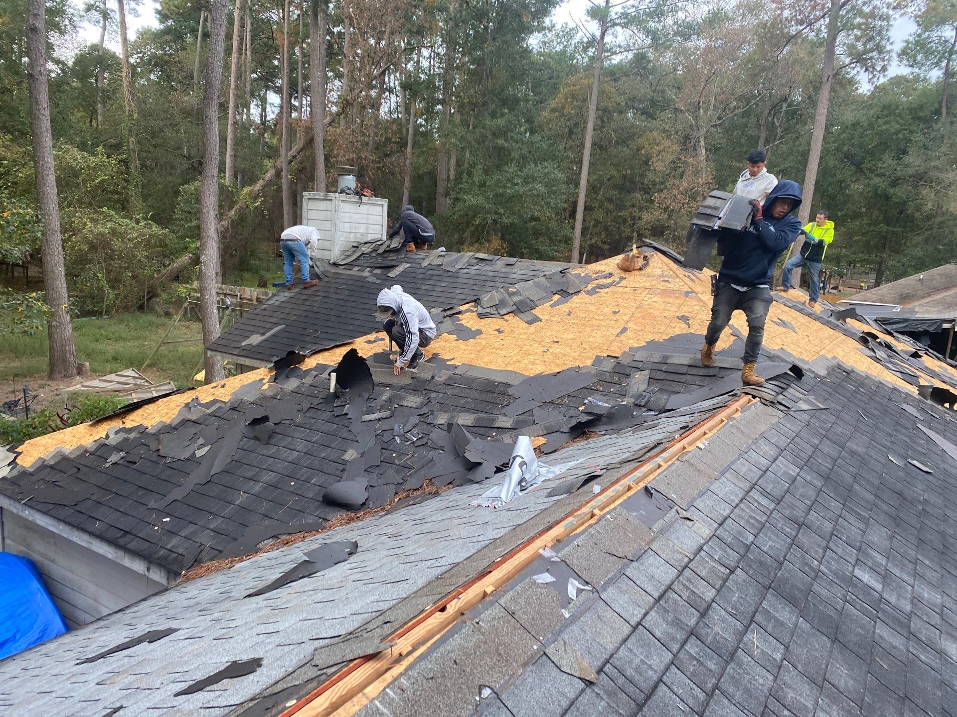 Residential Roofing Installation using Owen's Corning Duration (Lifetime) Shingles by Roof Repair Company