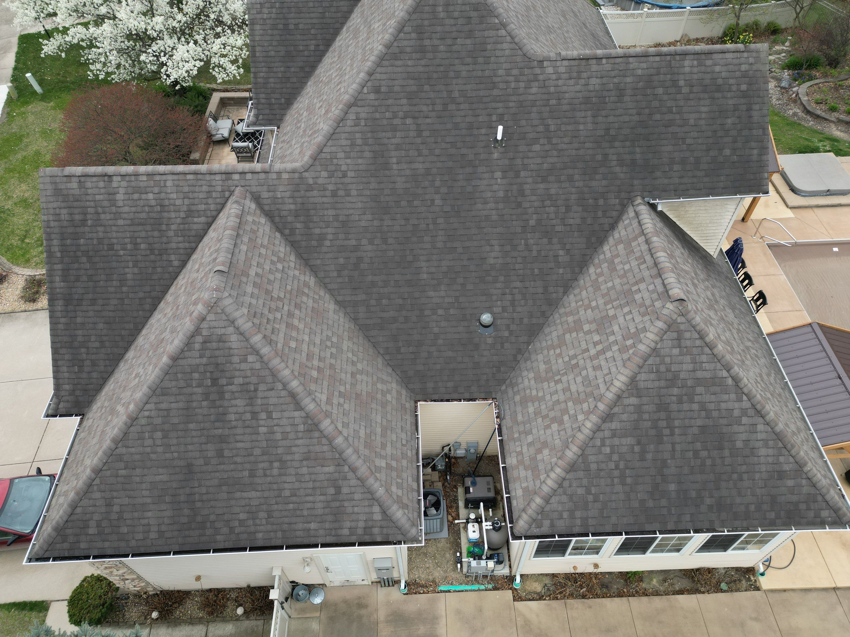 Roofing using GAF Weathered Wood by Optimal Home Improvement 