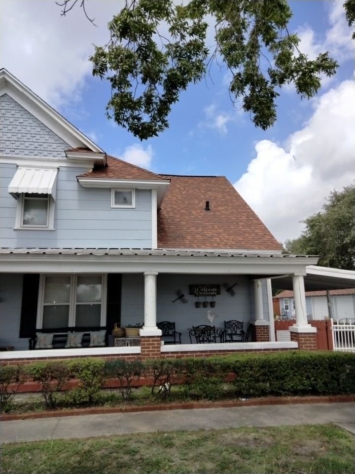 Sinton ShowStopper by Bayfront Roofing and Construction