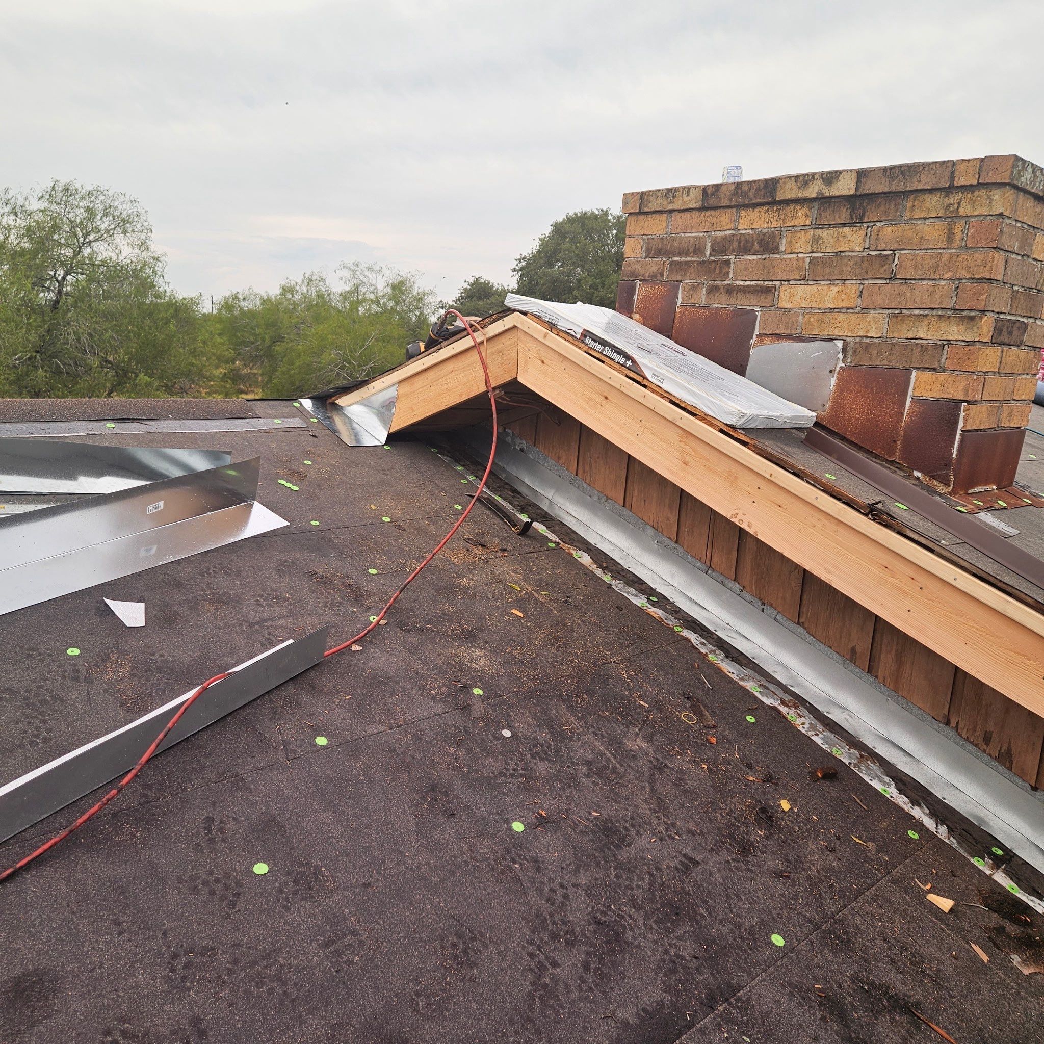 Country Roofing by Bayfront Roofing and Construction