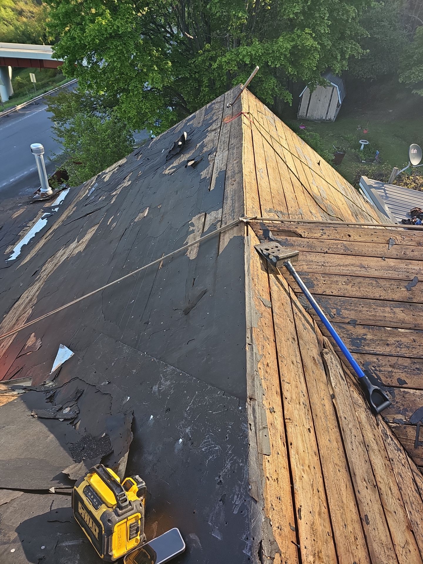 Roof Replacement Landmark PRO Charcoal Black by Winchester Roofing