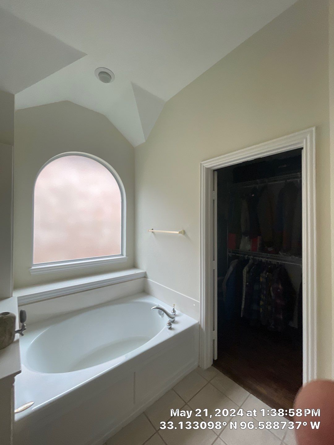 Zero Entry Shower by SLM General Contractors & Roofing