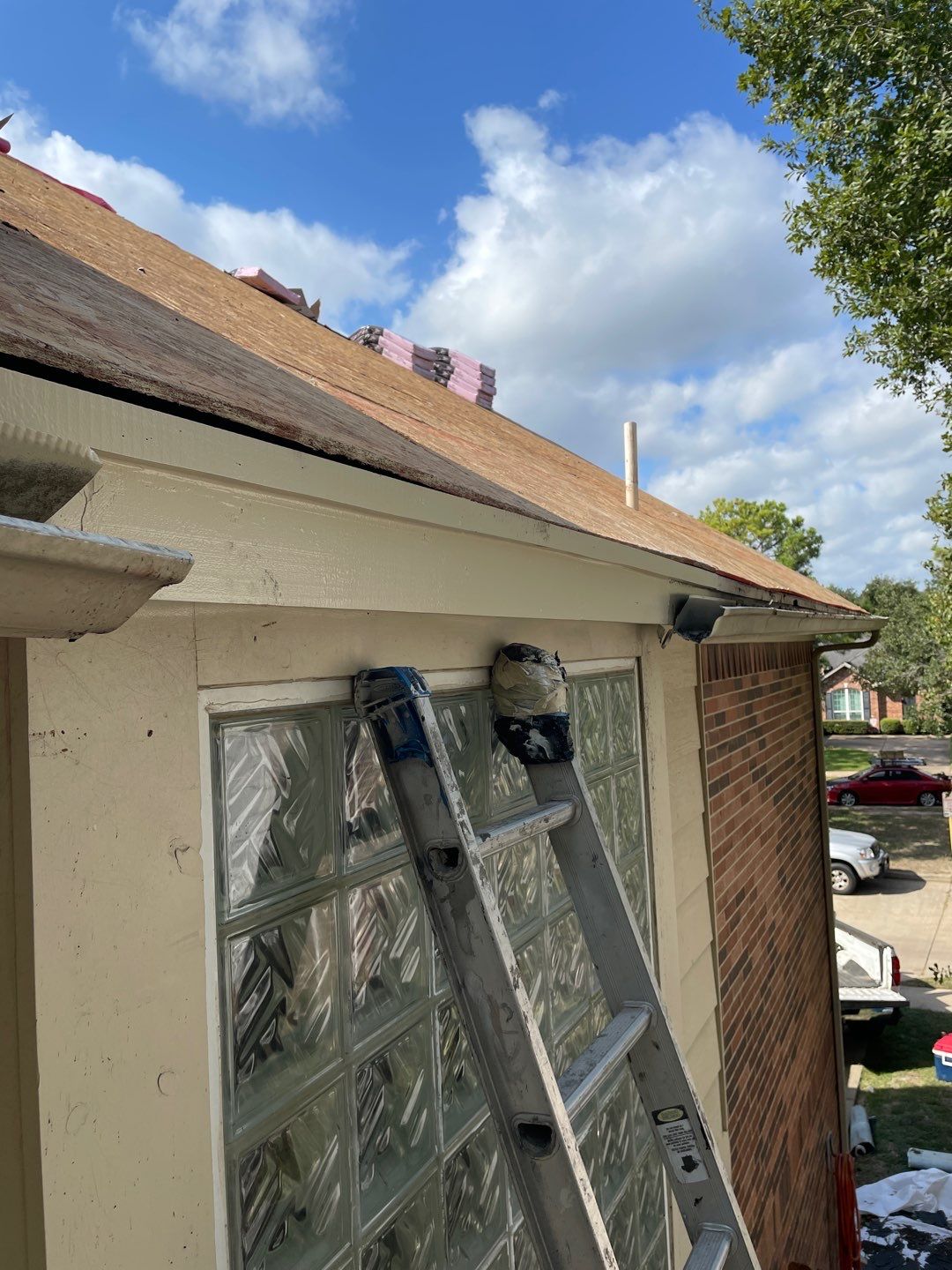 Residential Roofing Installation using Owen's Corning Duration (Lifetime) Shingles by Roof Repair Company