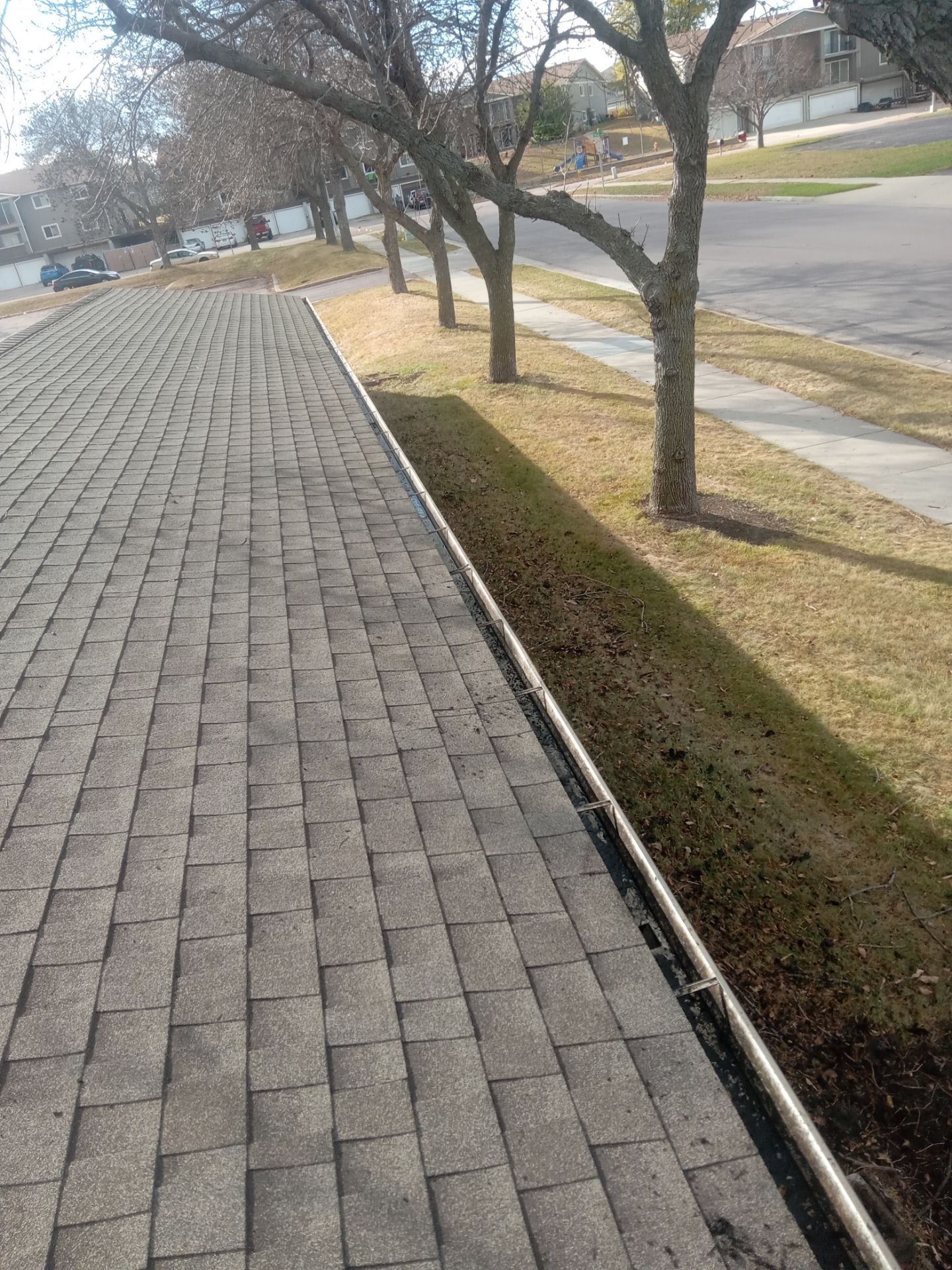 Commercial gutter cleaning Bismarck, ND after photo with clean gutters