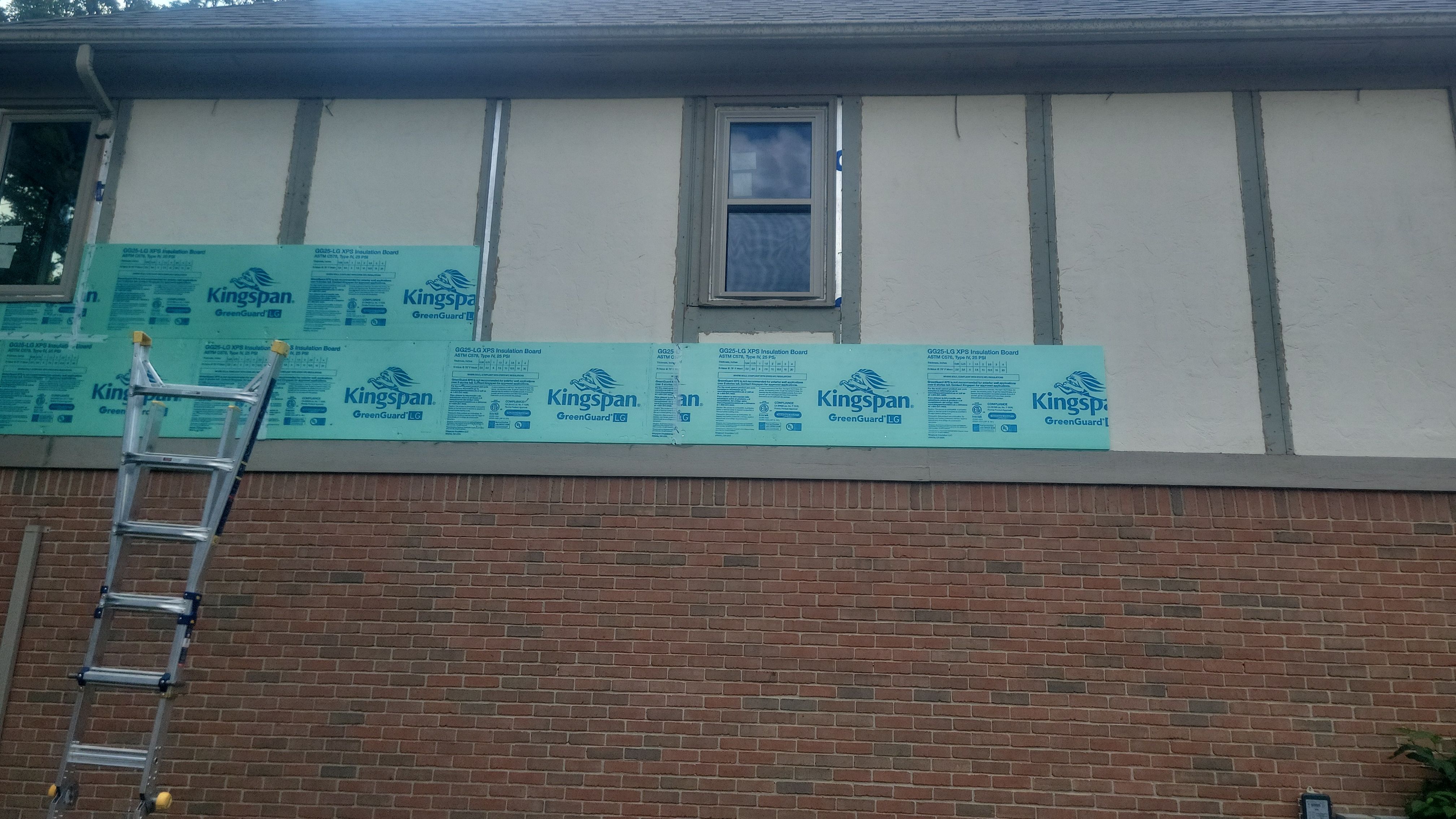 Roof Replacement using Owens Corning Peppercorn and Siding Replacement using Ascend Charcoal Smoke by 180 Contractors