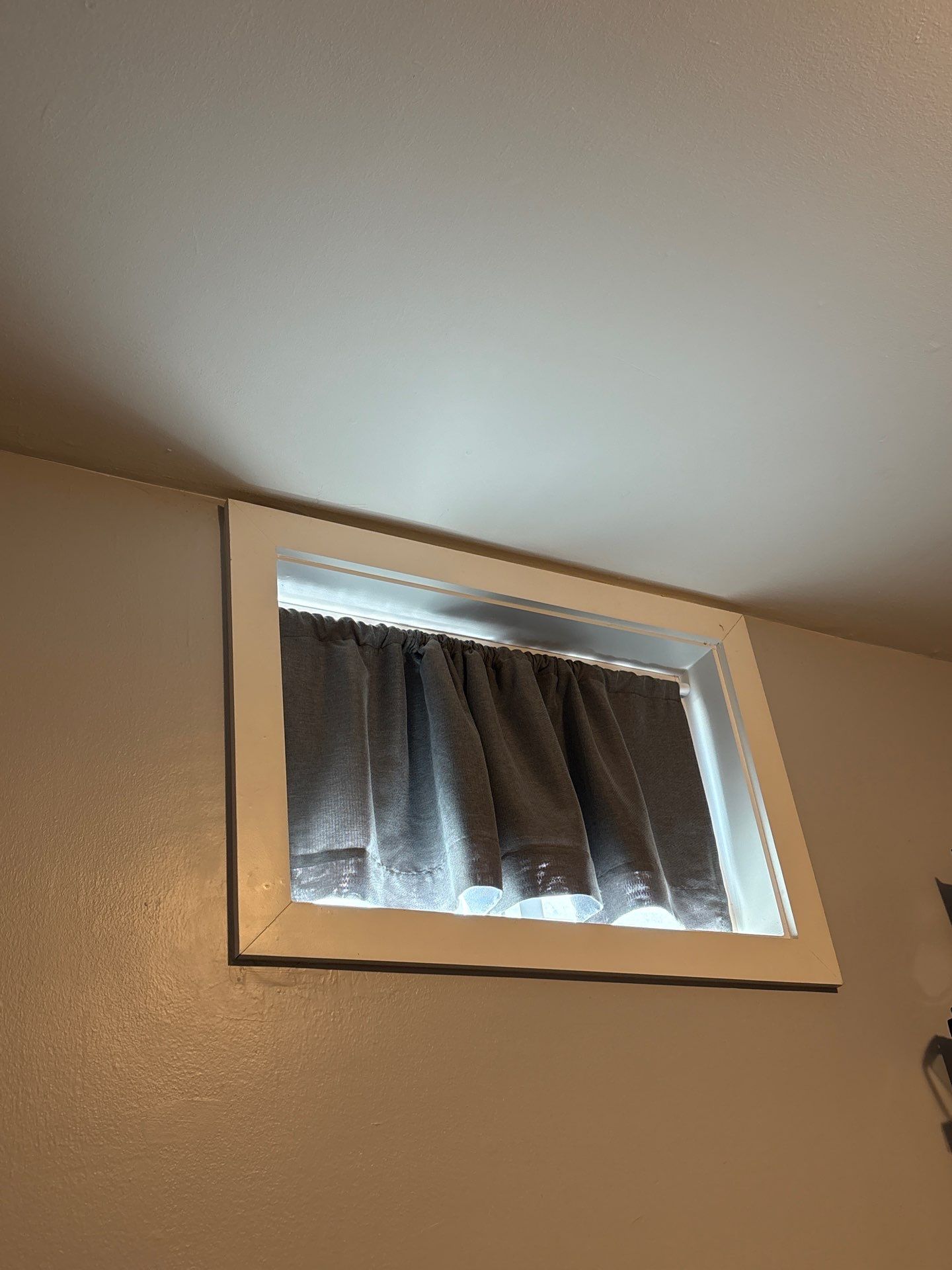 Arvada Interior Drywall Repair and Horizontal Blind Installation by CompanyCam Sales Demo