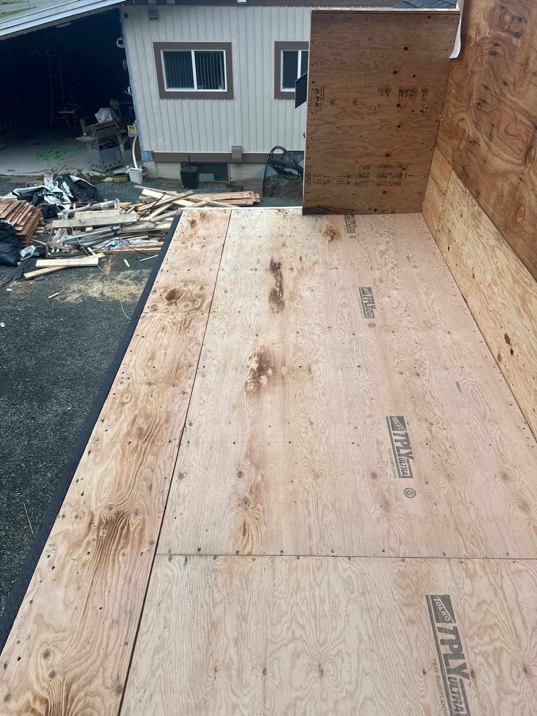 Residential Roofing Installation using GAF Charcoal HDZ by Top Notch Roofing Inc