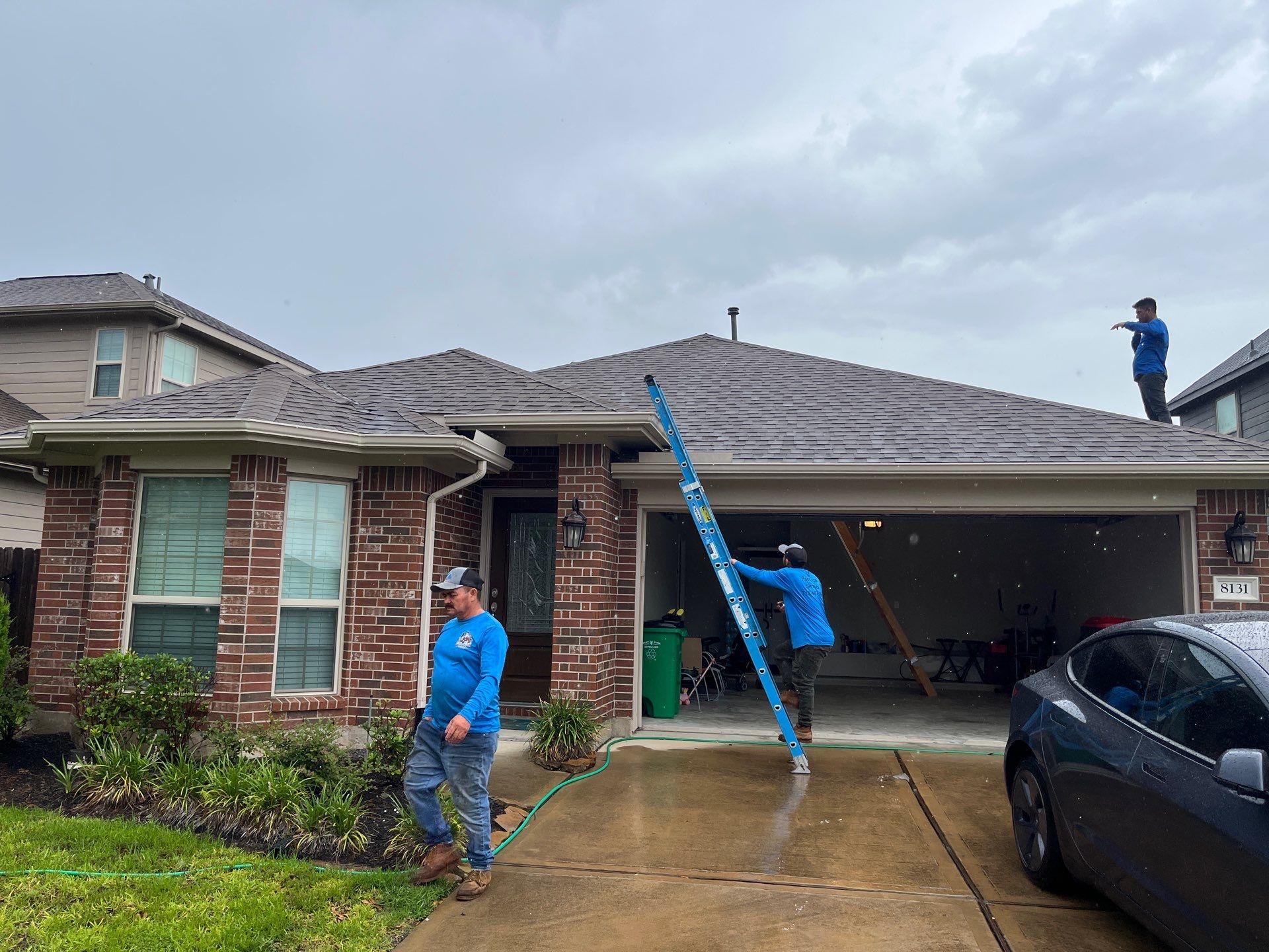 Hail Damage using Owen's Corning Duration (Lifetime) Shingles by Roof Repair Company