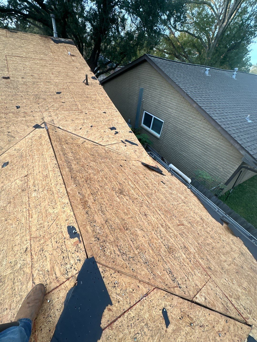 Roof Replacement Houston by Roof Repair Company