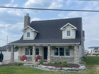 Residential Roofing Installation using IKO Dynasty - Glacier