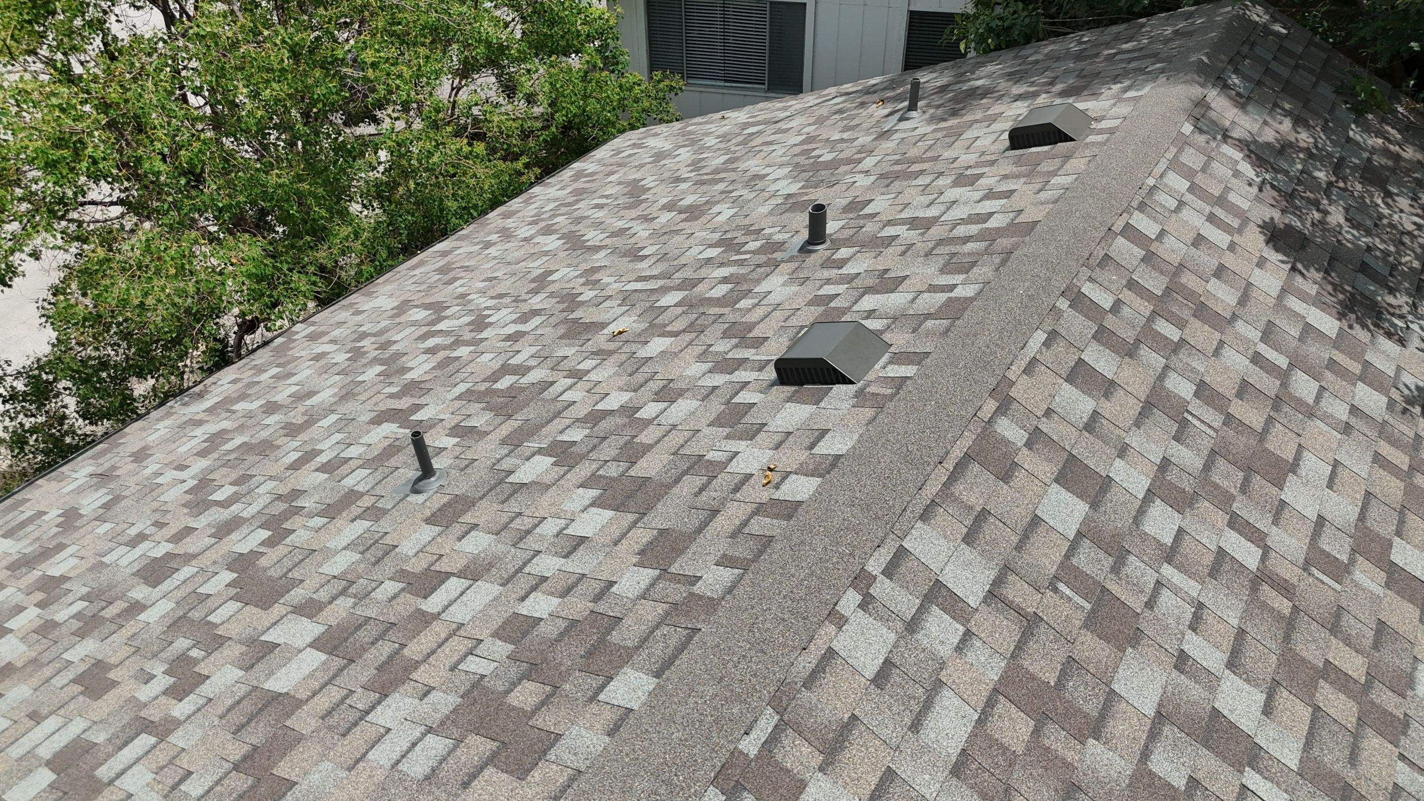 Driftwood - Owens Corning TruDefinition Duration by RoofsOnly.com