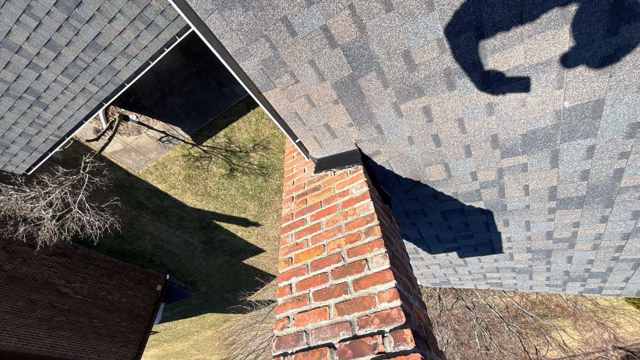 Siding Replacement using Alside Charcoal Smoke and Roof Replacement using Owens Corning Peppercorn by 180 Contractors