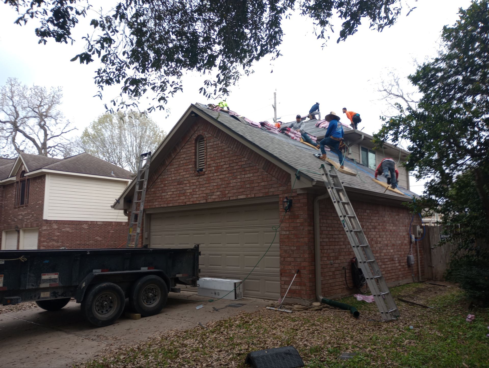 Residential Roofing Installation using Owen's Corning Duration (Lifetime) Shingles by Roof Repair Company